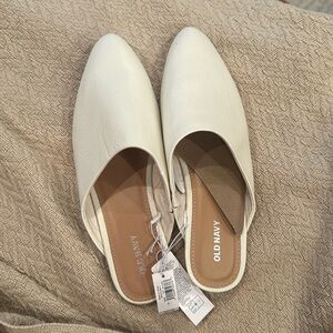 Old Navy Cream Pointed Toe Mule Flats NEW WITH TAGS